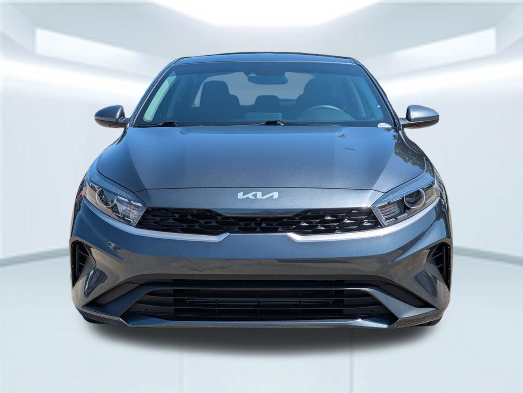 2024 Kia Forte LXS photo 8