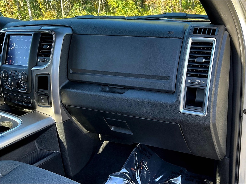 2021 Ram 1500 Classic Warlock photo 12