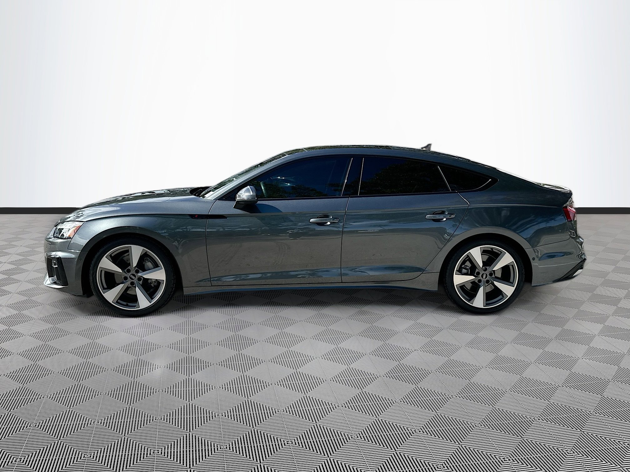 2021 Audi A5 S line Prestige photo 4
