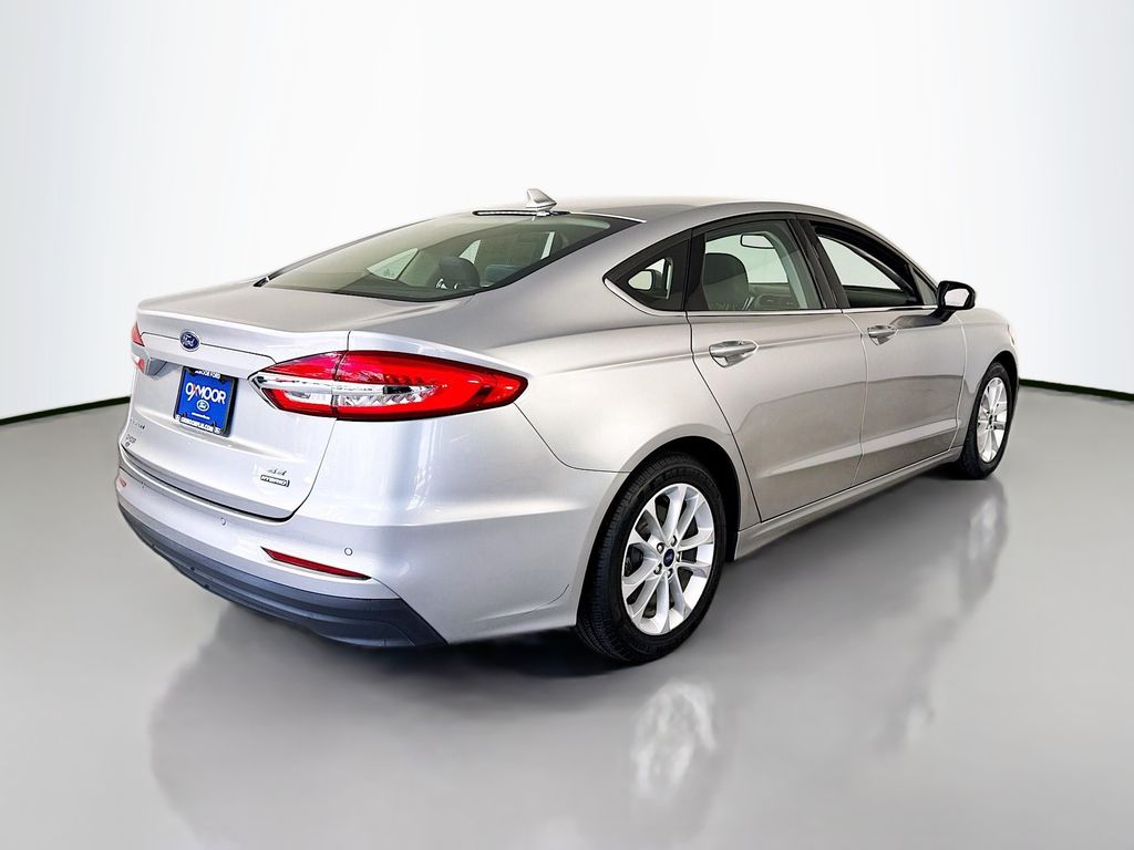 2020 Ford Fusion Hybrid SE photo 10