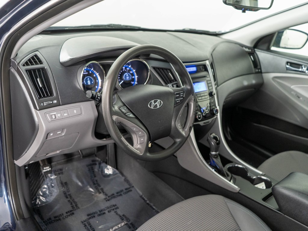 2012 Hyundai Sonata GLS photo 13