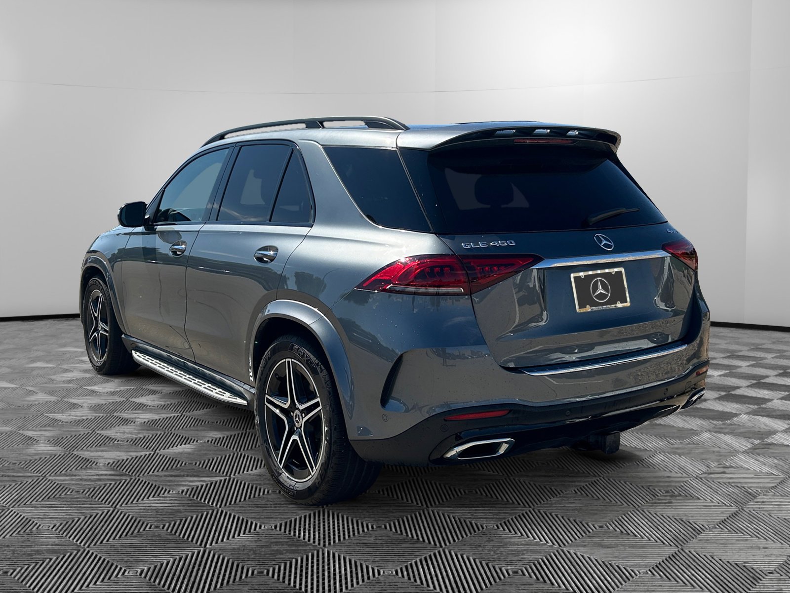 2023 Mercedes Benz GLE 450 AMG photo 3