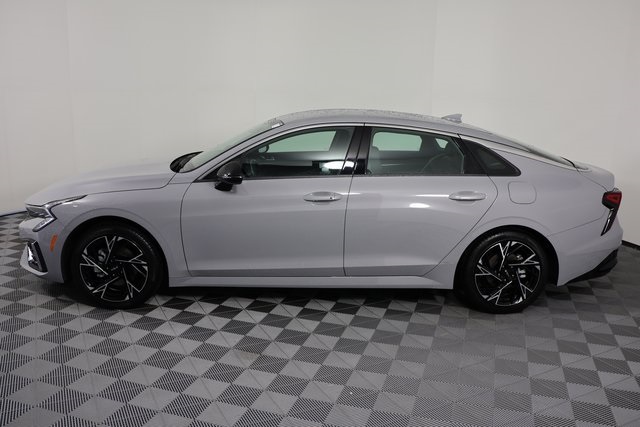 2025 Kia K5 GT-Line photo 3