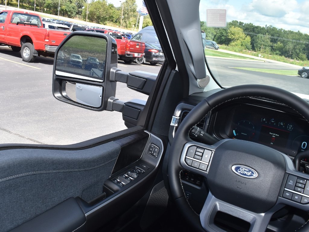 2026 Ford F-350 Lariat photo 19