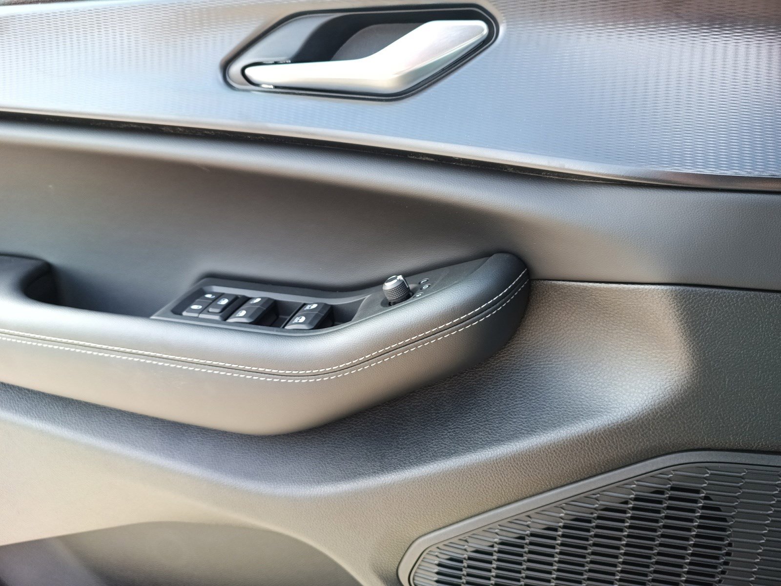 2025 Jeep Grand Cherokee Laredo photo 20