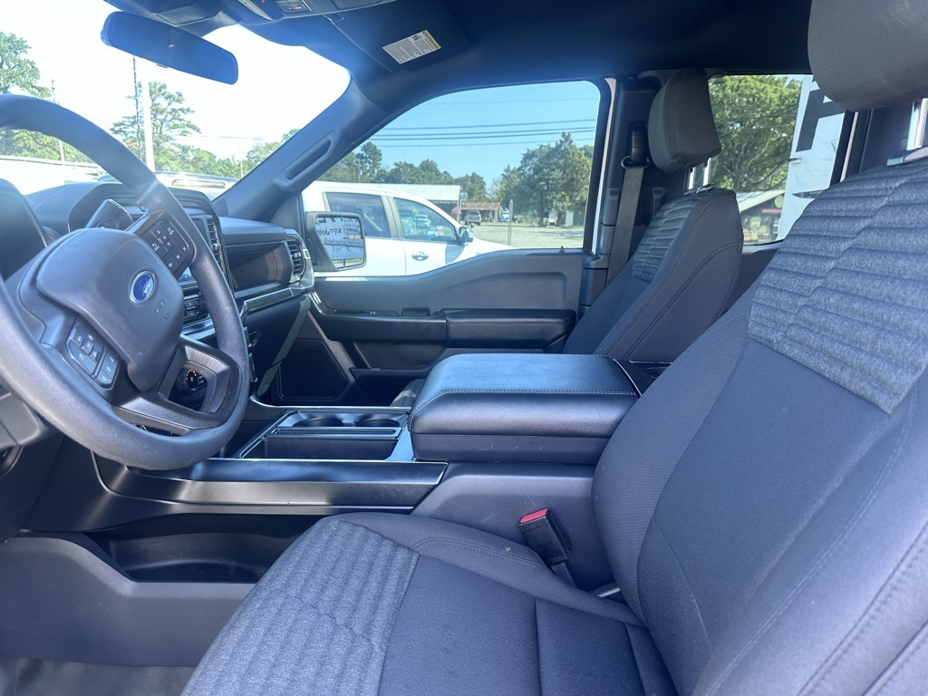 2023 Ford F-150 XL photo 3