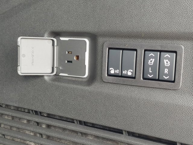 2025 Gmc Yukon XL photo 21