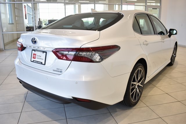 2022 Toyota Camry Hybrid XLE photo 9