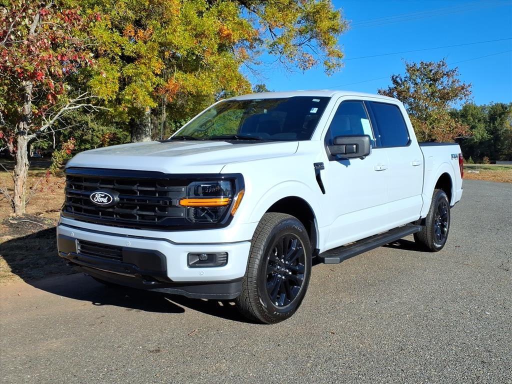 2025 Ford F-150 XLT's photo