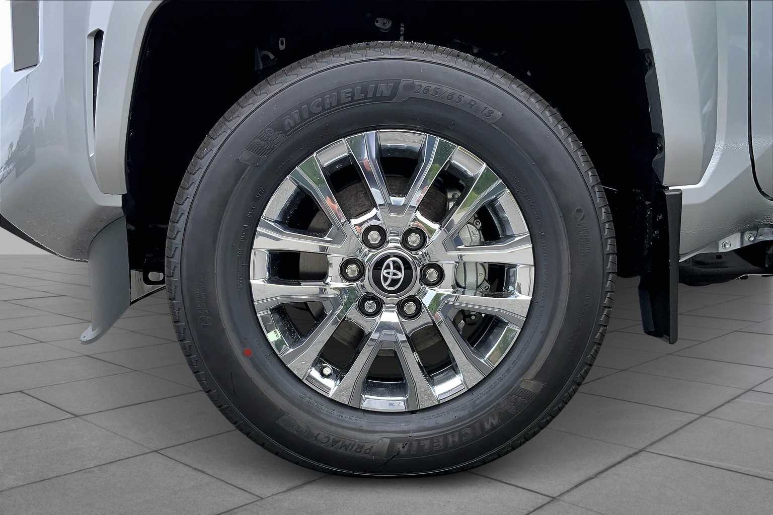2025 Toyota Tacoma Limited photo 11