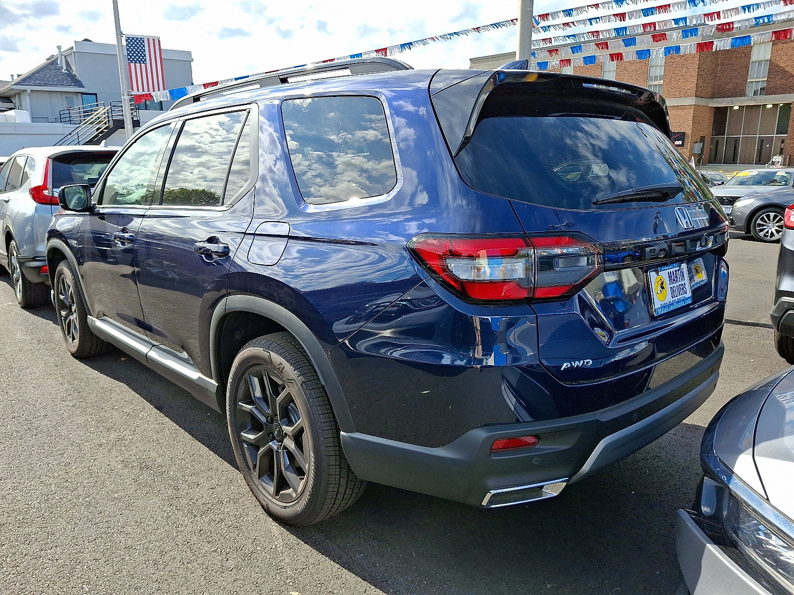 2025 Honda Pilot Touring photo 3