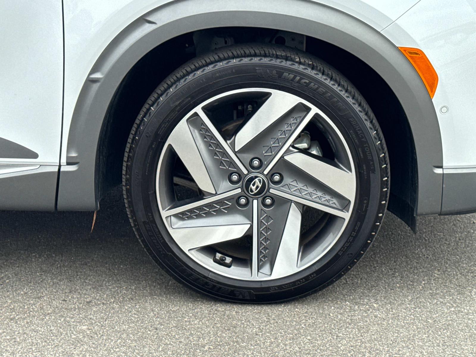 2023 Hyundai Nexo Limited photo 22