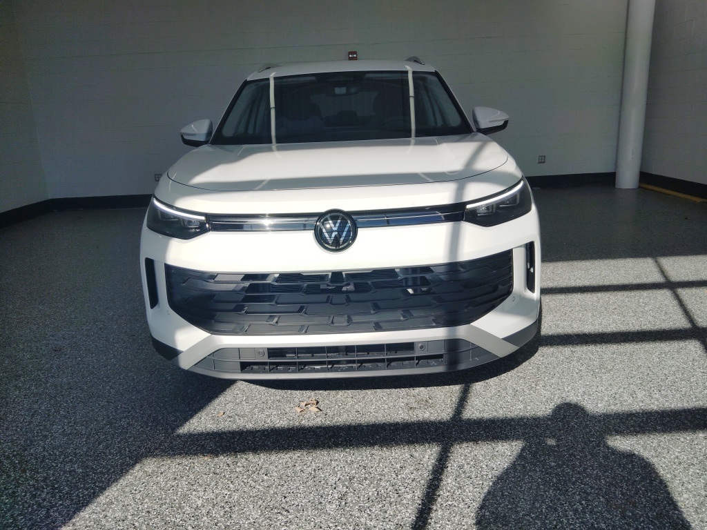 2026 Volkswagen Tiguan S photo 2