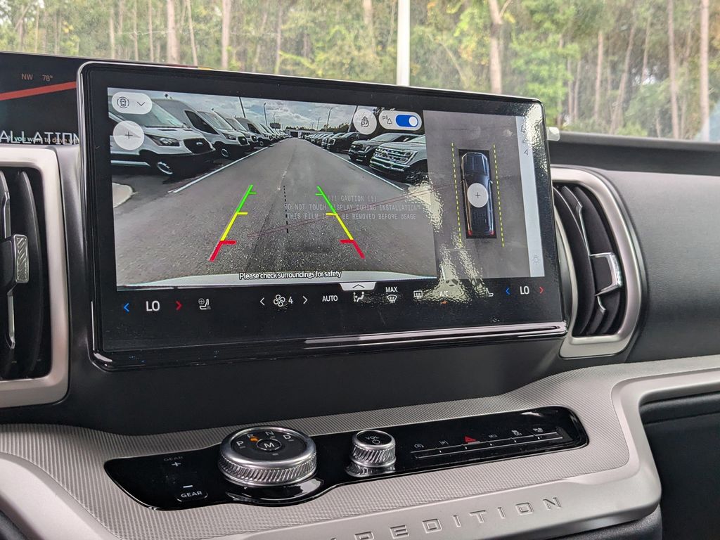 2025 Ford Expedition MAX photo 26
