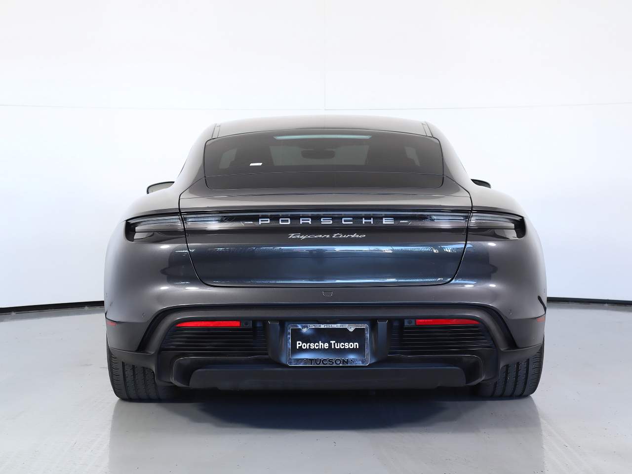 2020 Porsche Taycan Turbo photo 6
