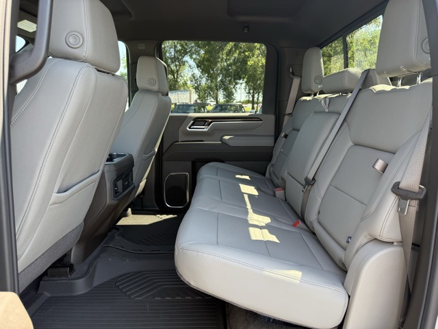 2025 Chevrolet Silverado 2500HD LT photo 12