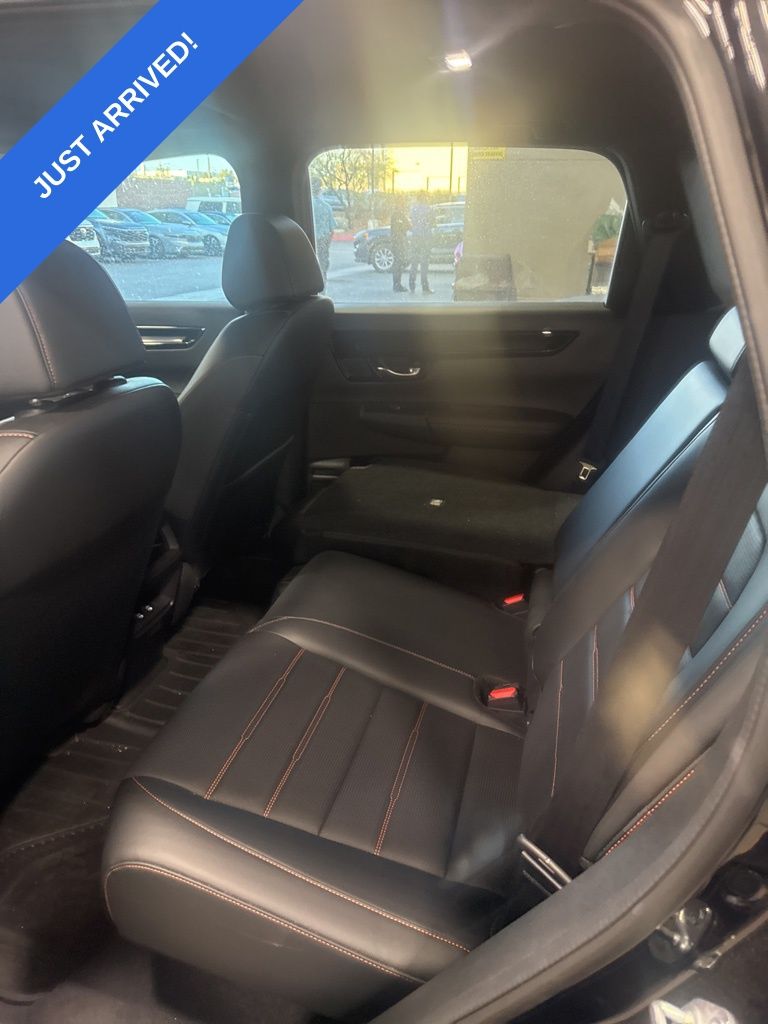 2023 Honda CR-V Sport Touring photo 4