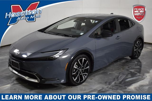 2024 Toyota Prius Prime XSE's photo