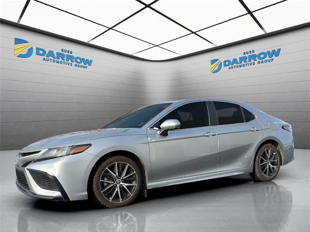 2023 Toyota Camry SE's photo