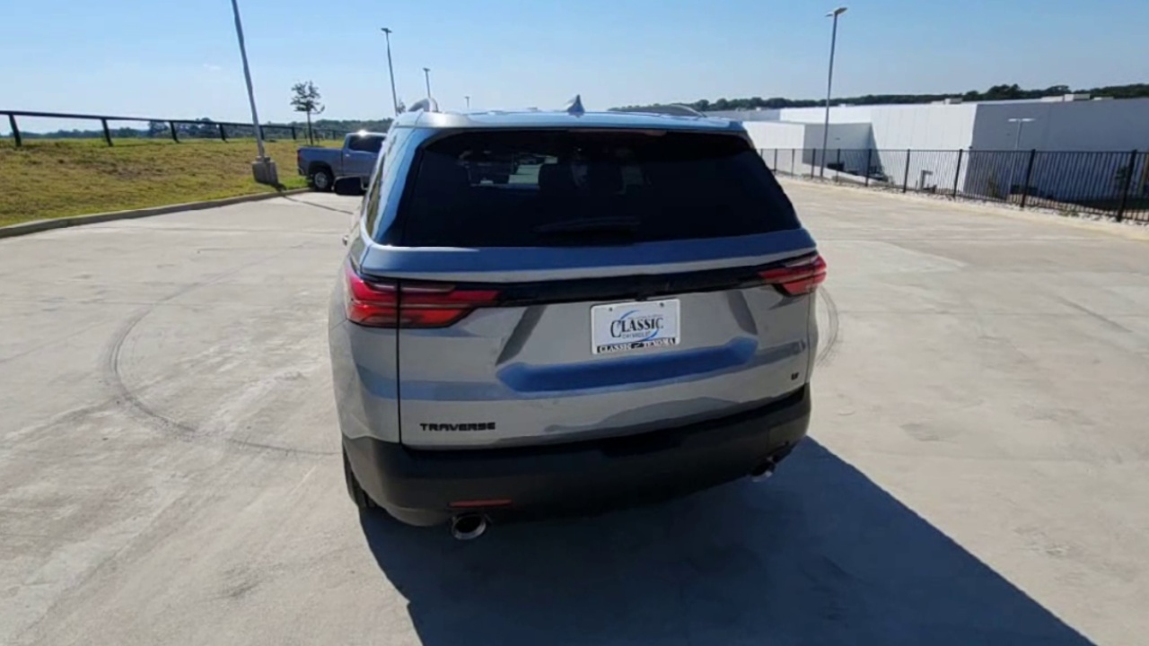 2023 Chevrolet Traverse Cloth photo 36