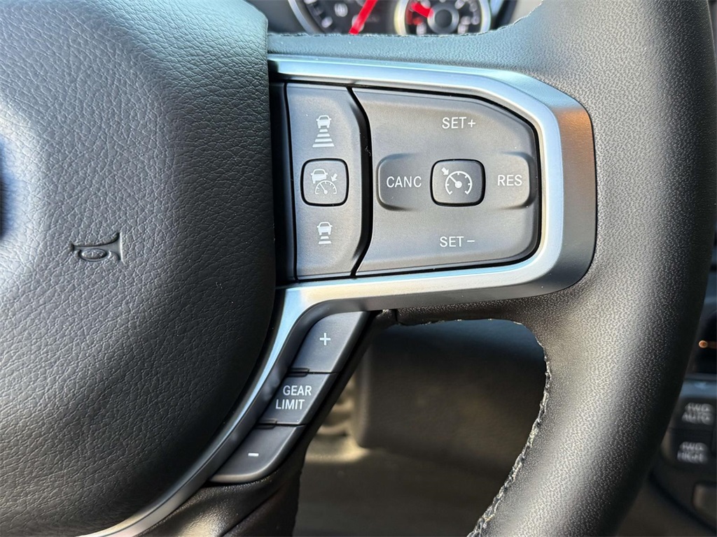 2025 Ram 1500 Big Horn Lone Star photo 8