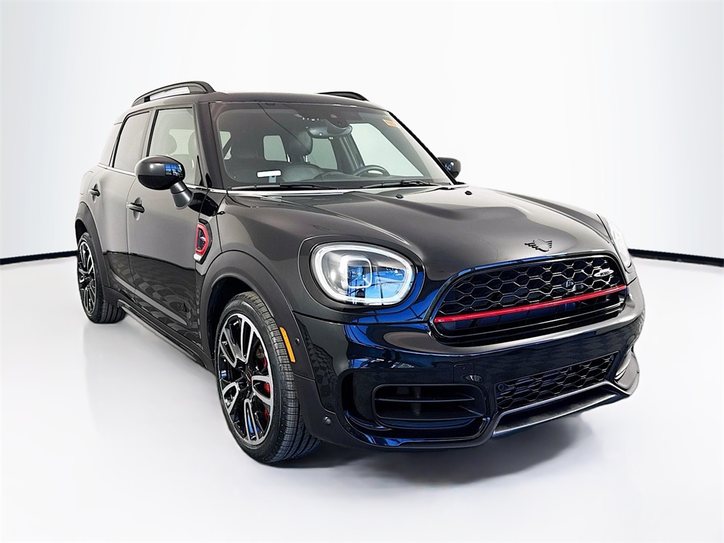 2024 MINI Countryman John Cooper Works's photo