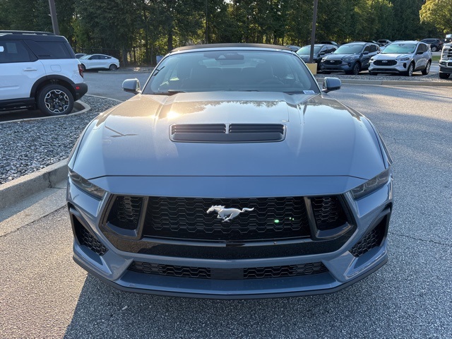 2025 Ford Mustang GT Premium photo 3