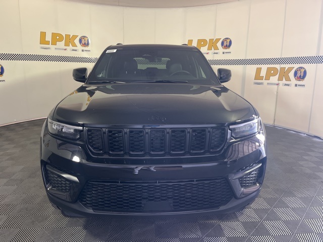 2025 Jeep Grand Cherokee Altitude X photo 3