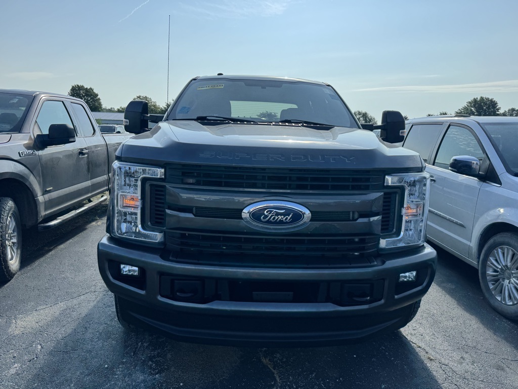 Used 2017 Ford F-250 Super Duty XLT with VIN 1FT7W2BT2HED02002 for sale in Kansas City