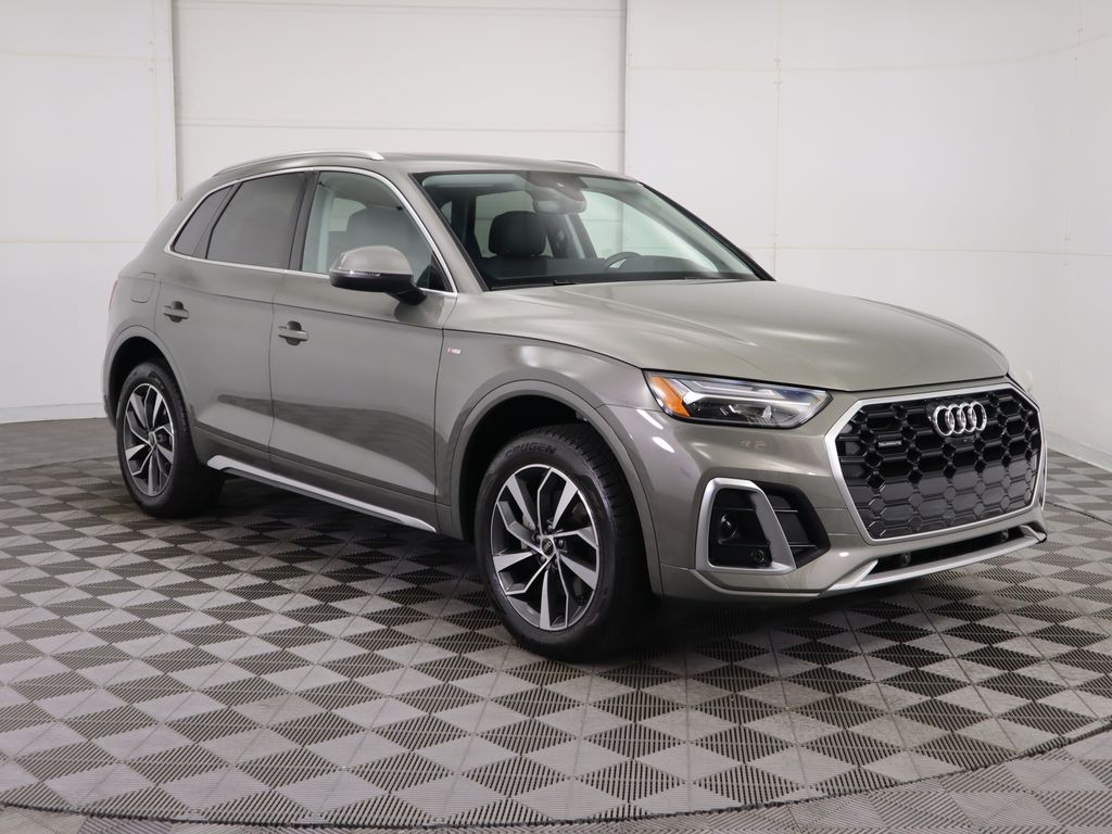 2025 Audi Q5 45 S line Premium Plus photo 2