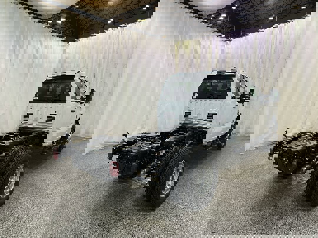 New 2025 OXFORD WHITE Ford XL image 8