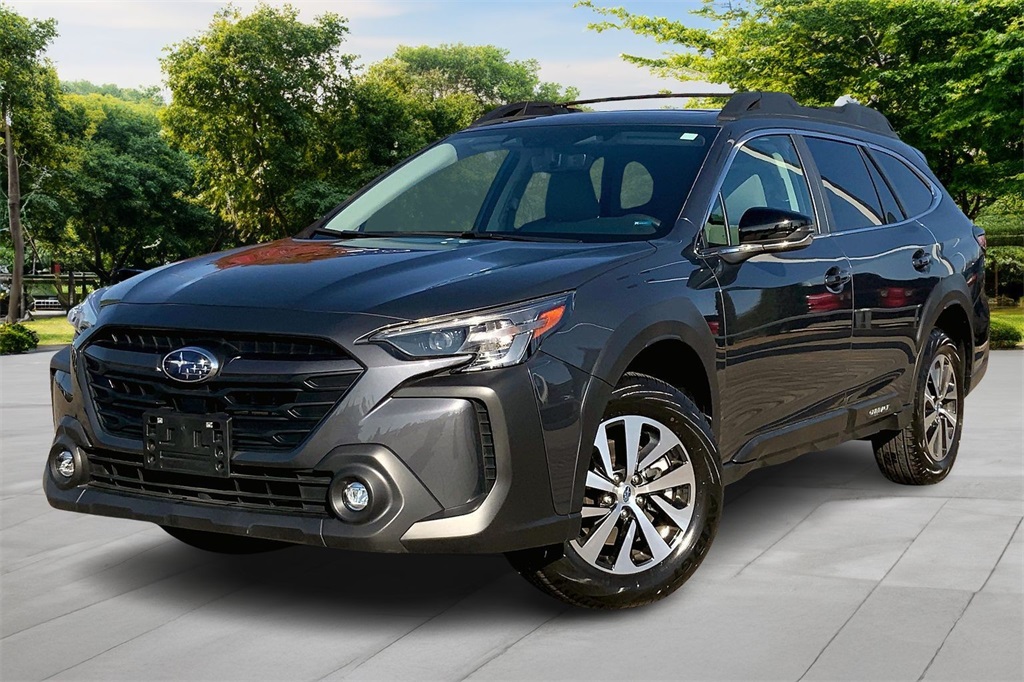 2023 Subaru Outback Premium's photo