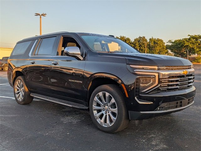 2025 Chevrolet Suburban Premier's photo