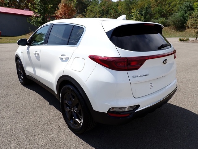 2022 Kia Sportage LX photo 3