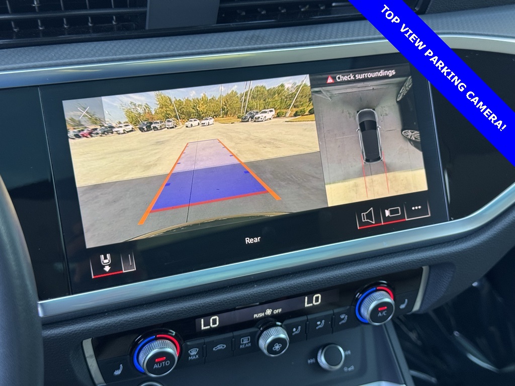 2023 Audi Q3 45 TFSI S line Premium photo 3