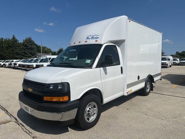 2025 Chevrolet Express Cutaway Base's photo