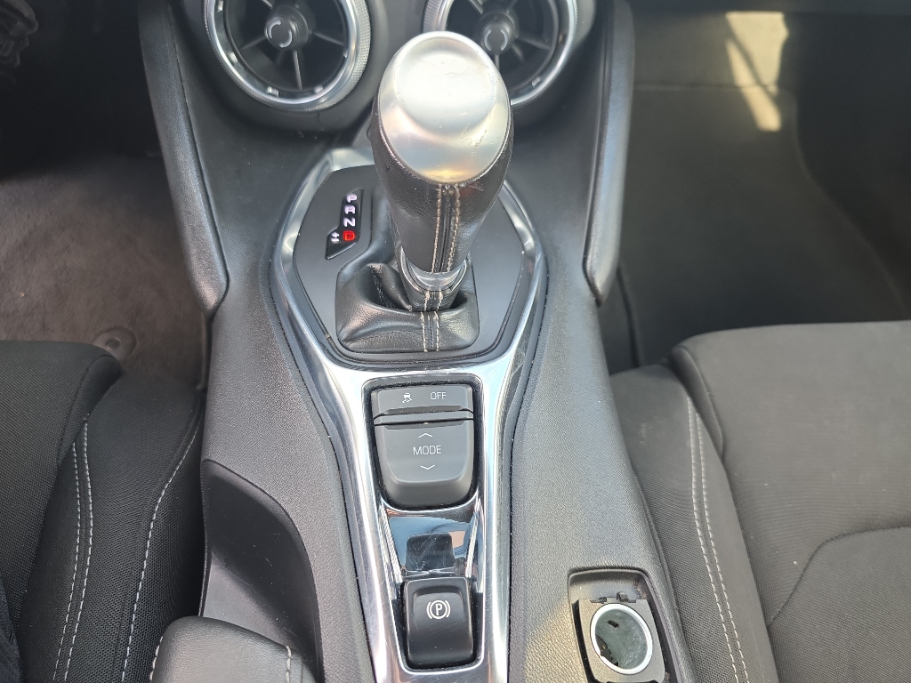 2020 Chevrolet Camaro 1LT photo 21