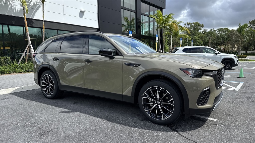 2025 Mazda CX-70 Plug-in Hybrid Premium photo 6