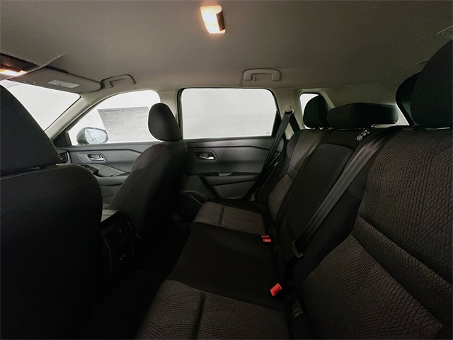 2026 Nissan Rogue SV photo 22