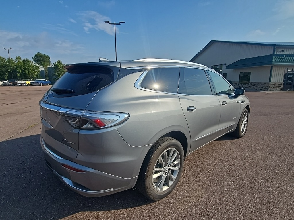 2023 Buick Enclave Avenir photo 9