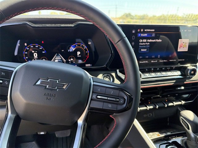 2025 Chevrolet Colorado Z71 photo 2