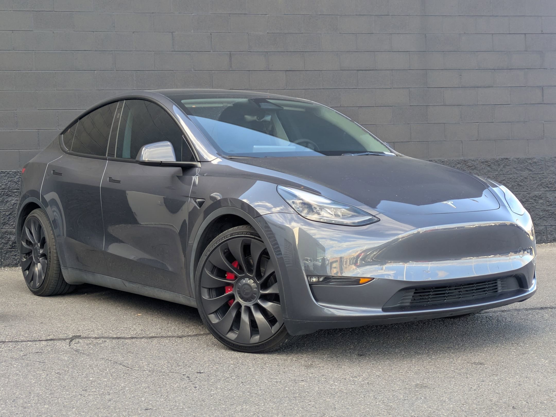2023 Tesla Model Y Performance photo 3