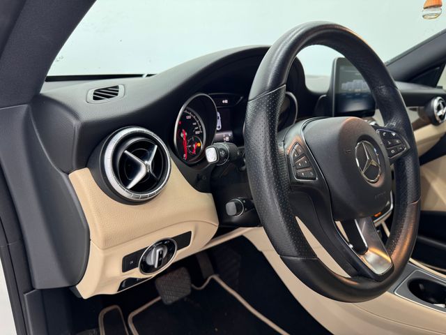 2017 Mercedes Benz CLA 250 photo 33