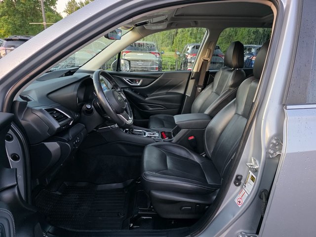 2020 Subaru Forester Touring photo 13