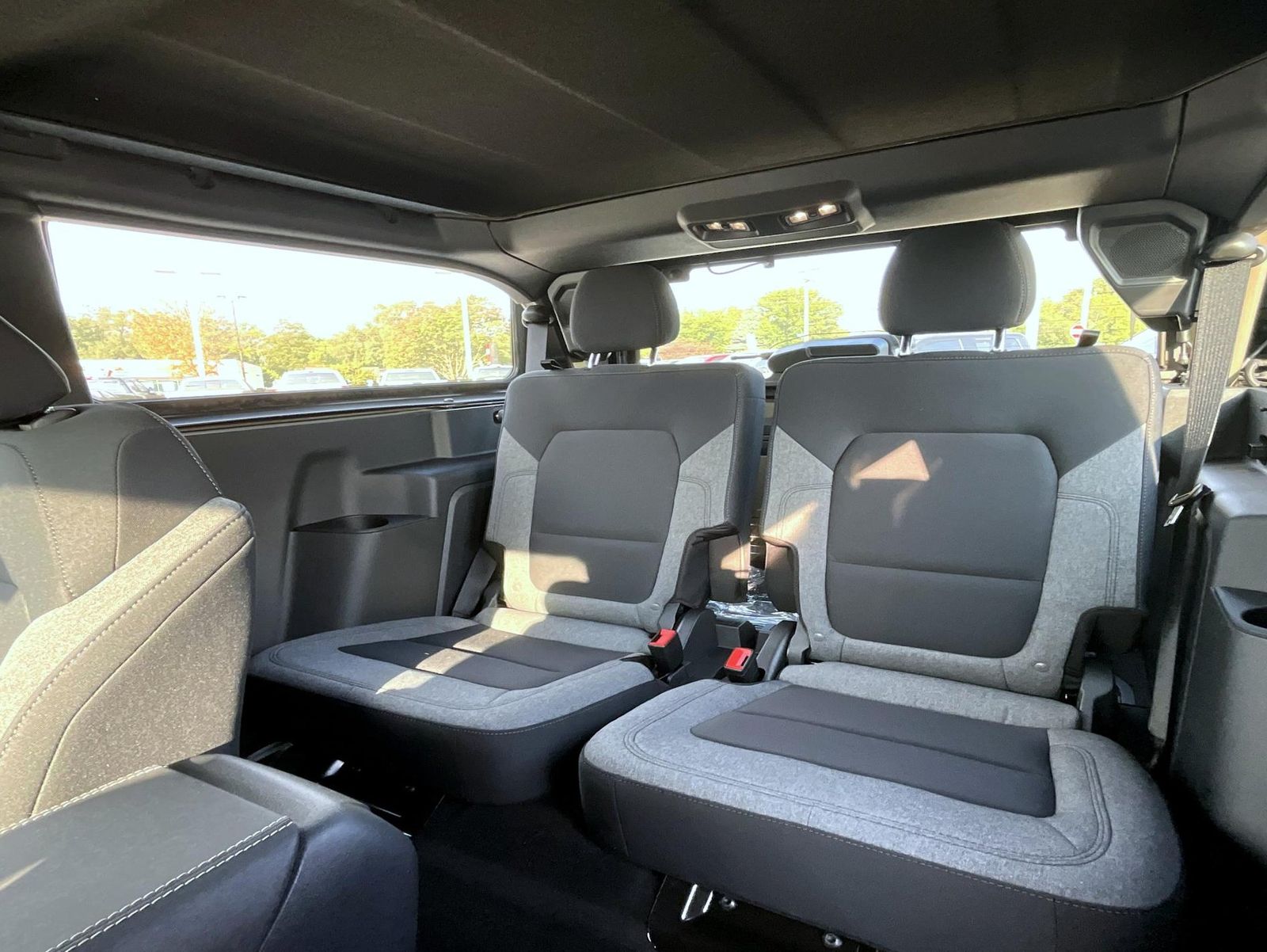 2025 Ford Bronco Base photo 10