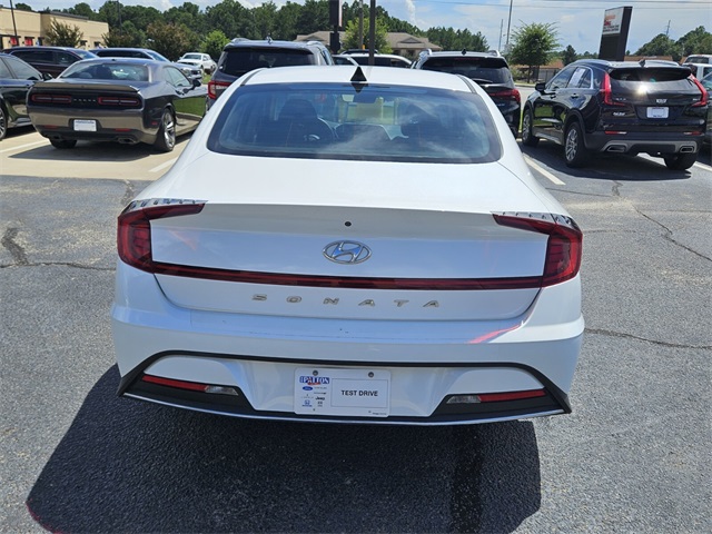 2022 Hyundai Sonata SE photo 10