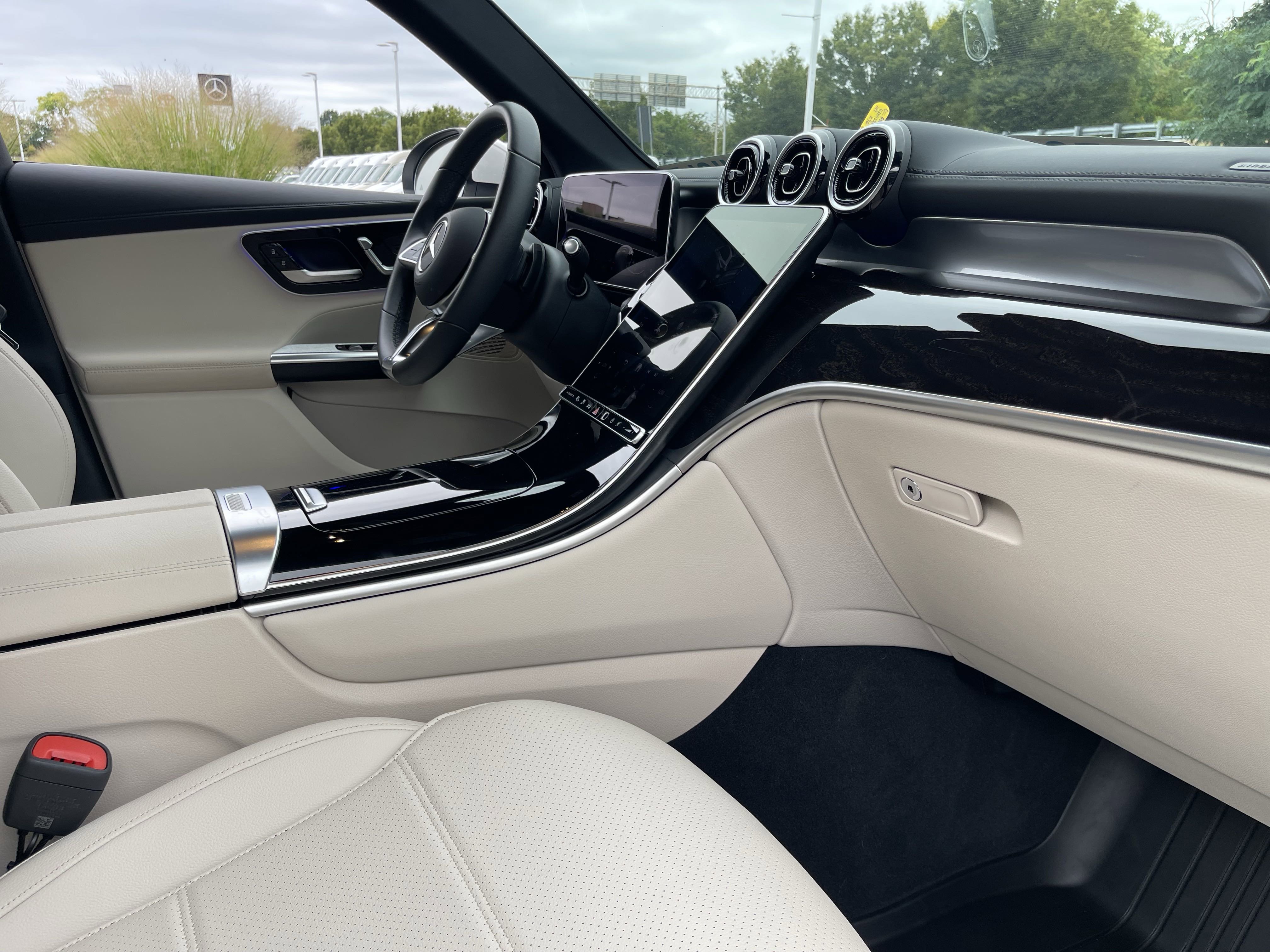 2025 Mercedes Benz GLC 350e 4MATIC photo 17