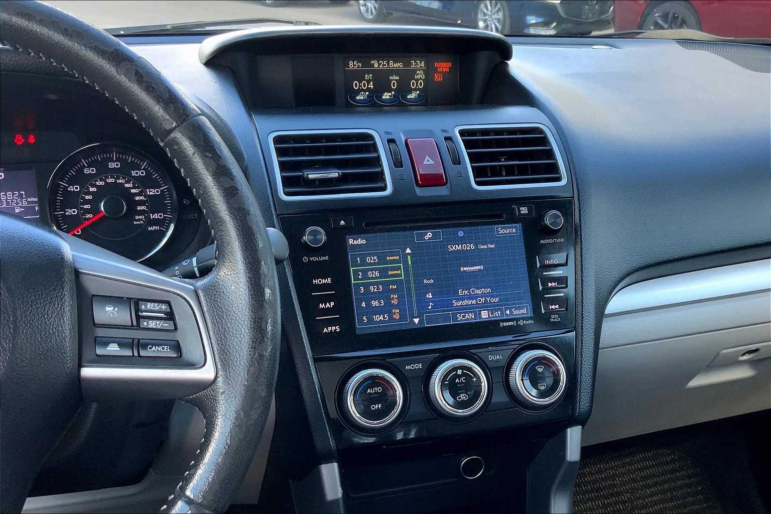 2016 Subaru Forester 2.5i Touring photo 6