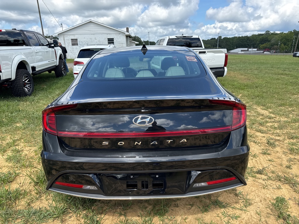 2022 Hyundai Sonata SE photo 4