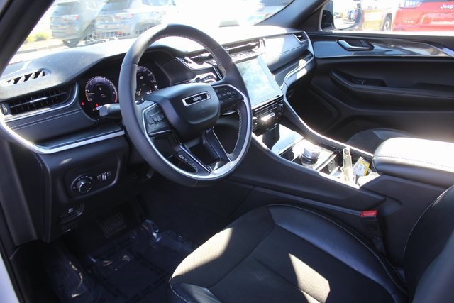 2023 Jeep Grand Cherokee Altitude photo 3